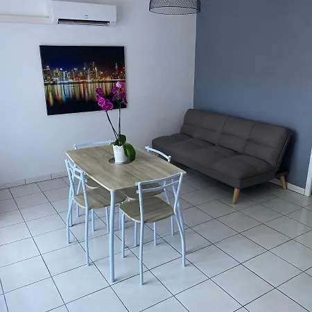 Apartament Orchidee Castelsarrasin
